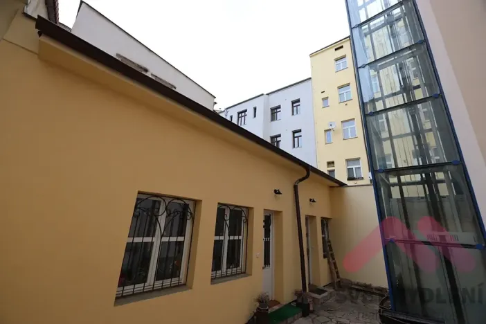 Pronájem bytu 2+kk, Praha - Smíchov, Tomáškova, 44 m2