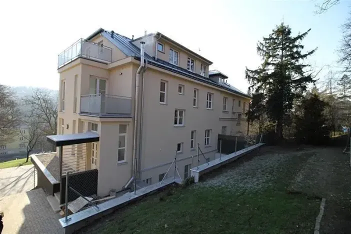 Pronájem bytu 4+kk, Praha - Smíchov, Plzeňská, 107 m2