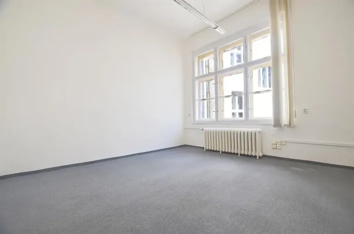 Pronájem kanceláře, Praha - Nové Město, Senovážné náměstí, 14 m2