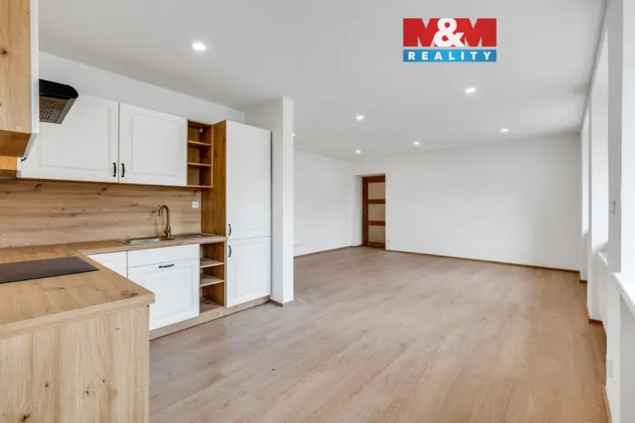 Prodej bytu 3+kk, Lochovice, 104 m2