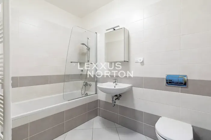 Pronájem bytu 2+kk, Praha - Holešovice, V háji, 52 m2