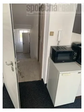 Pronájem kanceláře, Praha - Chodov, Chodovecké náměstí, 51 m2