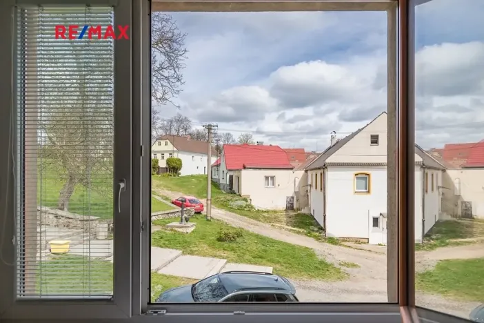 Prodej bytu 1+1, Čistá, nám. Václavské, 43 m2