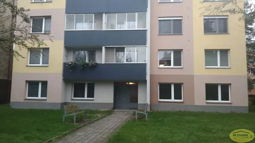 Pronájem bytu 1+kk, Hulín, Višňovce, 33 m2