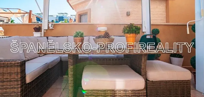 Prodej rodinného domu, Guardamar del Segura, Španělsko, 88 m2