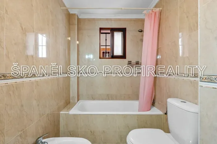 Prodej bytu 3+kk, Alicante, Španělsko, 66 m2