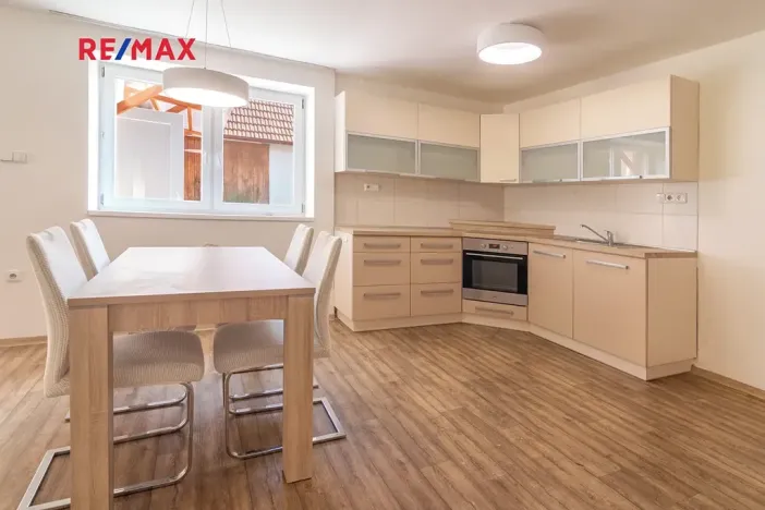 Prodej rodinného domu, Hlohovec, Lípová, 120 m2