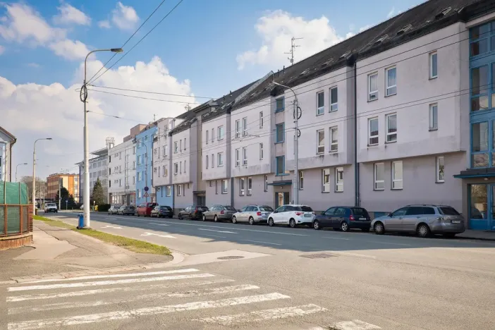 Prodej bytu 3+kk, Hradec Králové - Kukleny, Pražská třída, 68 m2