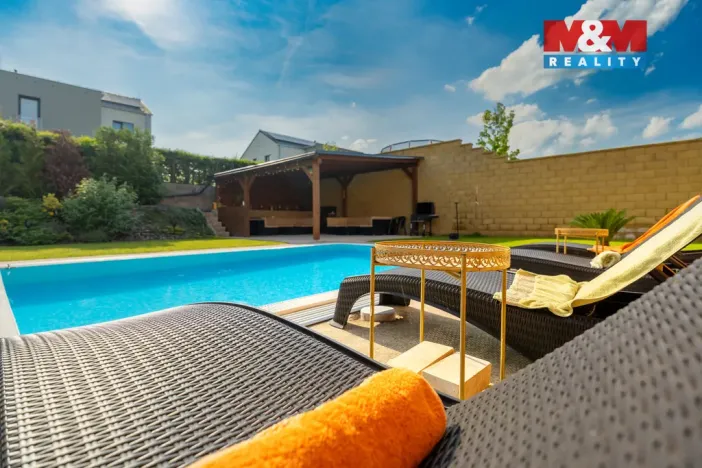 Prodej rodinného domu, Veleň - Mírovice, U Skalky, 229 m2