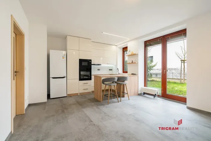 Pronájem bytu 2+kk, Hradec Králové - Roudnička, Roudničská, 41 m2