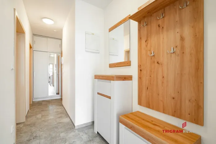 Pronájem bytu 2+kk, Hradec Králové - Roudnička, Roudničská, 41 m2