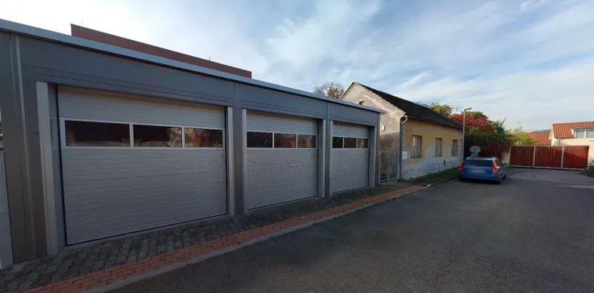 Prodej pozemku, Praha - Modřany, Staromodřanská, 604 m2