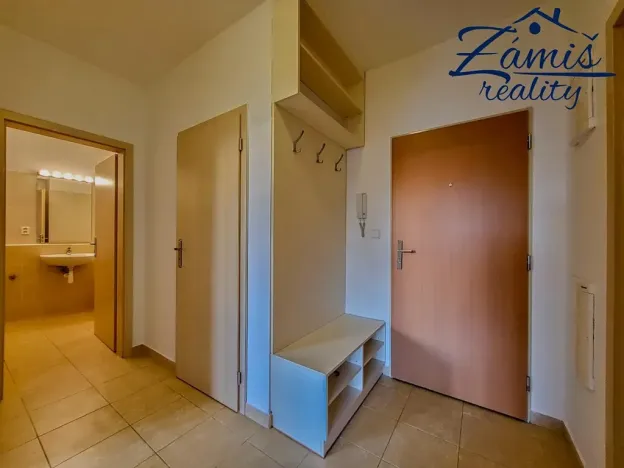 Pronájem bytu 2+kk, Kladno, Generála Selnera, 48 m2