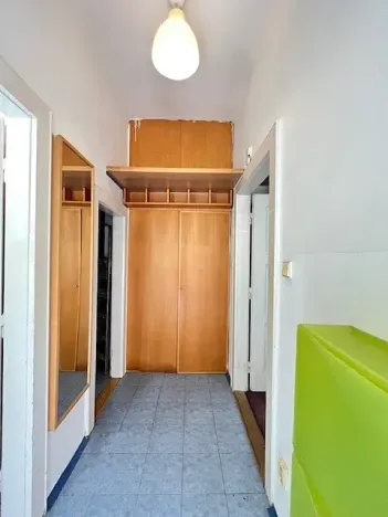 Pronájem bytu 2+1, Praha - Smíchov, U Mrázovky, 55 m2