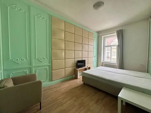 Pronájem bytu 1+1, Praha - Dejvice, Pod kaštany, 34 m2