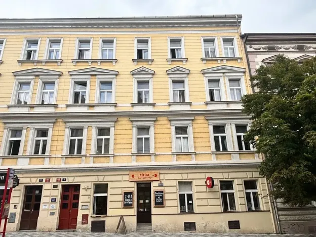 Pronájem bytu 1+1, Praha - Dejvice, Pod kaštany, 34 m2