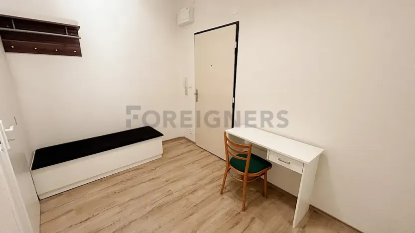 Pronájem bytu 1+kk, Praha, Na hroudě, 36 m2