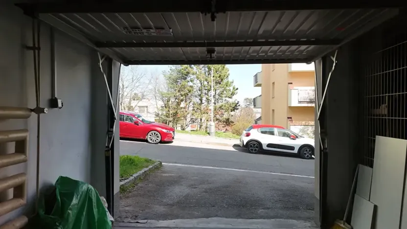 Prodej garáže, Praha - Smíchov, Štorkánova, 17 m2