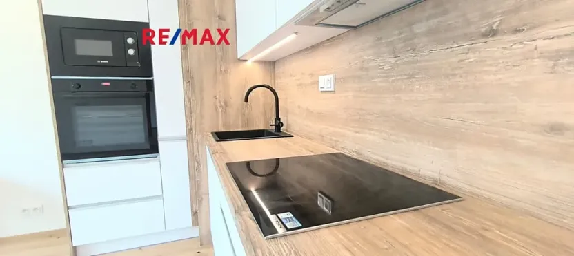 Pronájem bytu 2+kk, Praha - Nusle, Závišova, 46 m2