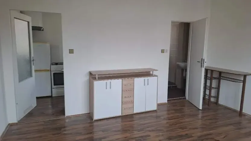 Pronájem bytu 1+1, Brno, Gallašova, 26 m2