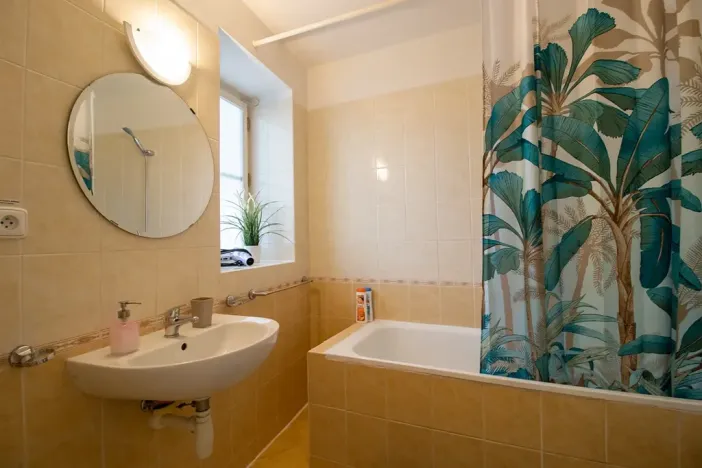 Pronájem bytu 2+1, Praha - Žižkov, Víta Nejedlého, 63 m2