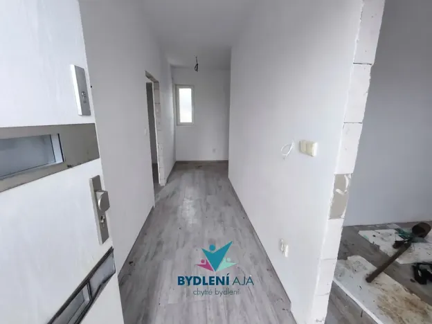 Prodej rodinného domu, Modlany, 150 m2