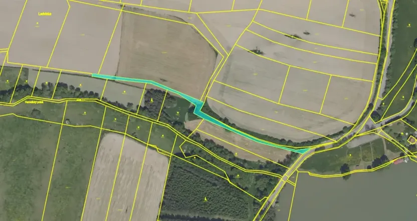 Dražba pozemku, Neveklov, 1777 m2