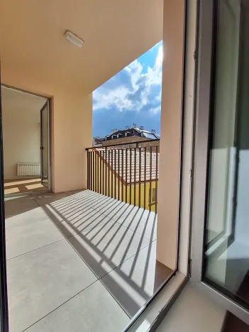 Pronájem bytu 2+kk, Praha - Vinohrady, Varšavská, 60 m2