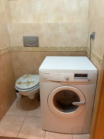 Pronájem bytu 2+kk, Praha - Hlubočepy, Voskovcova, 45 m2