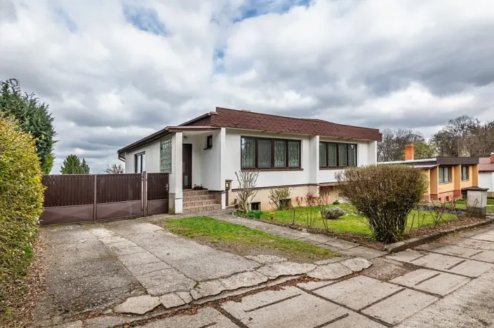 Prodej rodinného domu, Červené Pečky, Na Parkáně, 126 m2