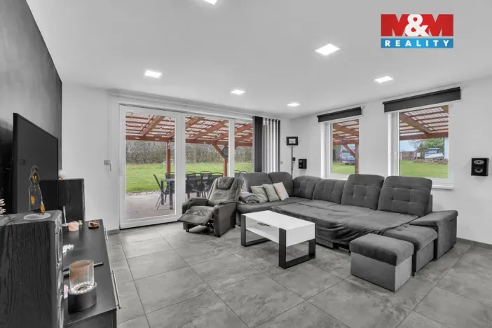 Prodej rodinného domu, Podhradí - Čejkovice, 225 m2