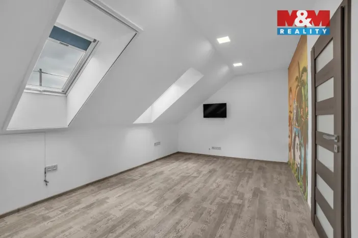 Prodej rodinného domu, Podhradí - Čejkovice, 225 m2