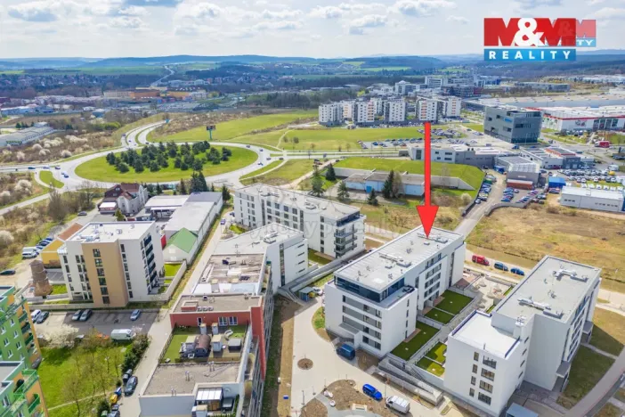 Pronájem garážového stání, Plzeň - Jižní Předměstí, Železná, 22 m2