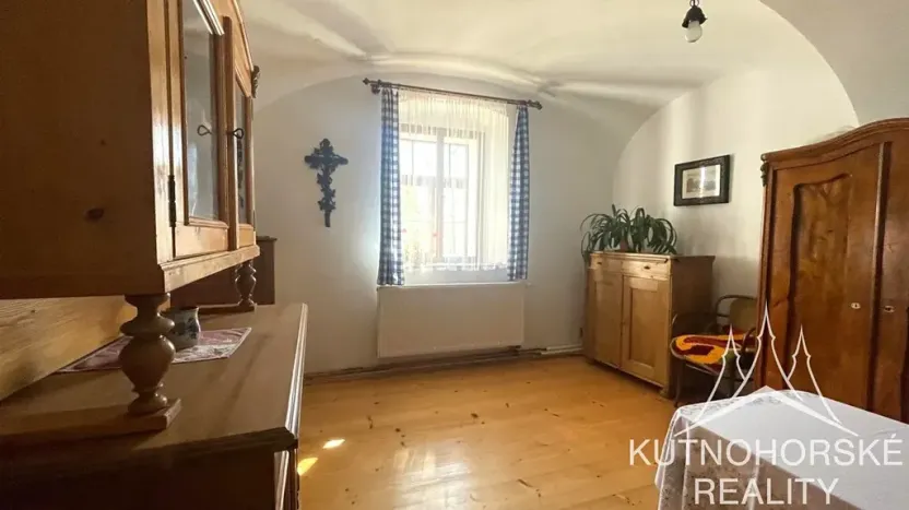 Pronájem chalupy, Čestín, 350 m2