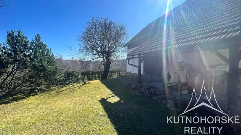 Pronájem chalupy, Čestín, 350 m2