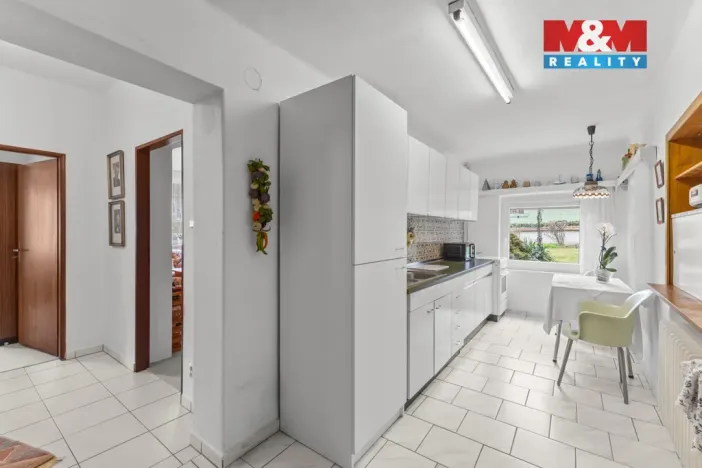 Prodej rodinného domu, Zvoleněves, 243 m2