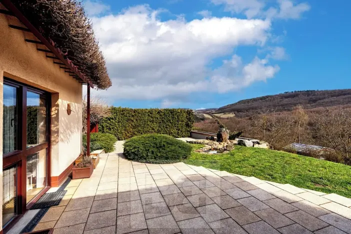 Prodej rodinného domu, Králův Dvůr, 262 m2