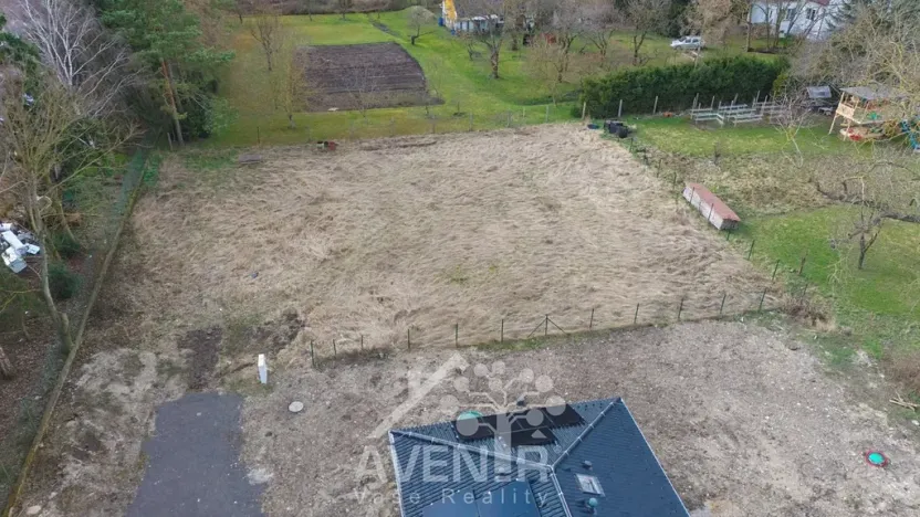 Prodej pozemku pro bydlení, Luštěnice, 886 m2