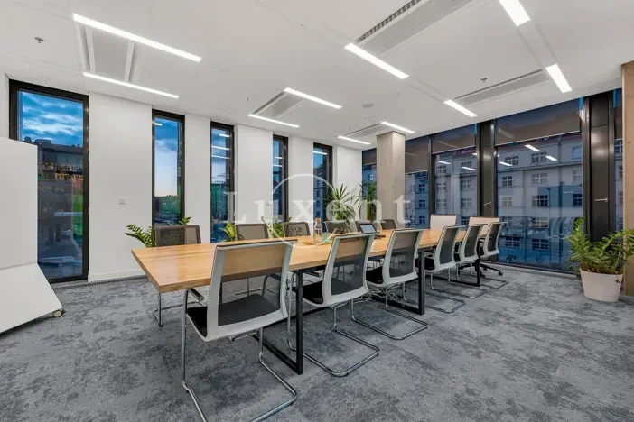 Pronájem kanceláře, Praha, Evropská, 520 m2