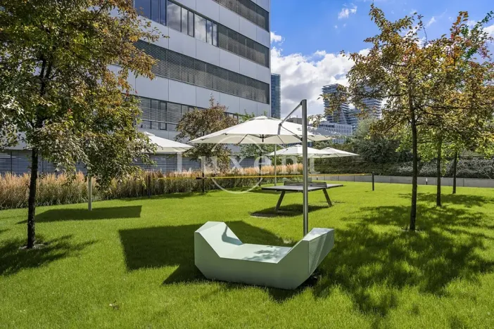 Pronájem obchodního prostoru, Praha, Na hřebenech II, 630 m2