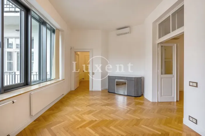 Pronájem bytu 3+1, Praha - Josefov, Pařížská, 138 m2