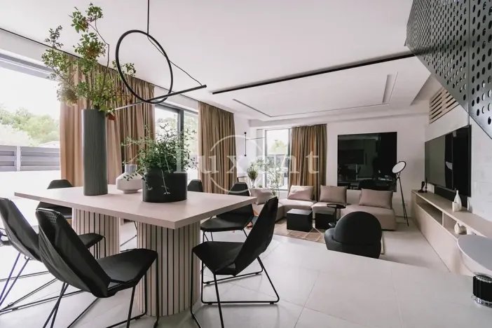 Prodej vily, Vodice, Chorvatsko, 200 m2