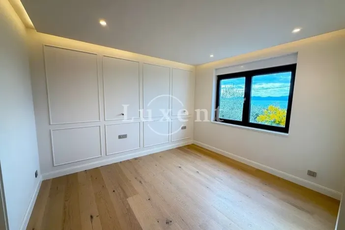 Prodej vily, Zadar, Chorvatsko, Krešimirova obala, 246 m2