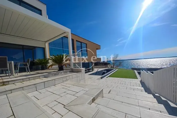 Prodej vily, Zadar, Chorvatsko, 357 m2