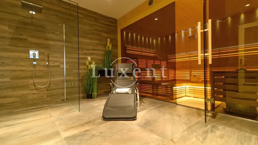 Prodej vily, Omiš, Chorvatsko, 460 m2