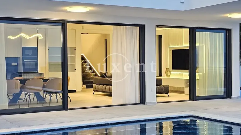 Prodej vily, Split, Chorvatsko, 320 m2