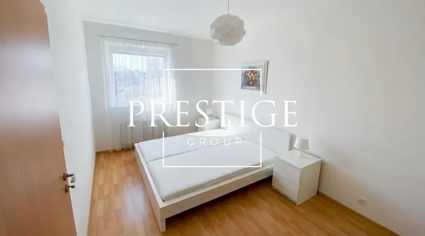 Pronájem bytu 2+kk, Praha - Libeň, U Slovanky, 56 m2