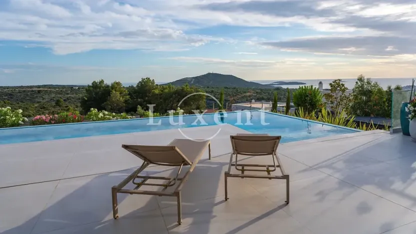 Prodej vily, Primošten, Chorvatsko, 210 m2