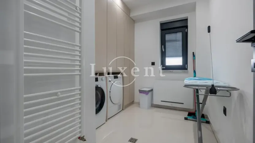 Prodej vily, Makarska, Chorvatsko, 280 m2