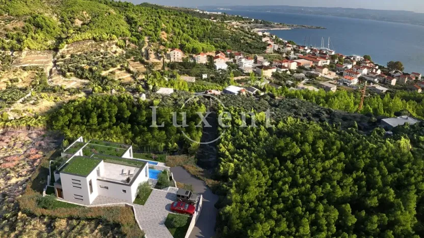 Prodej vily, Omiš, Chorvatsko, 253 m2